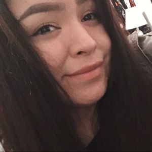 Meet your Posher, Sheena